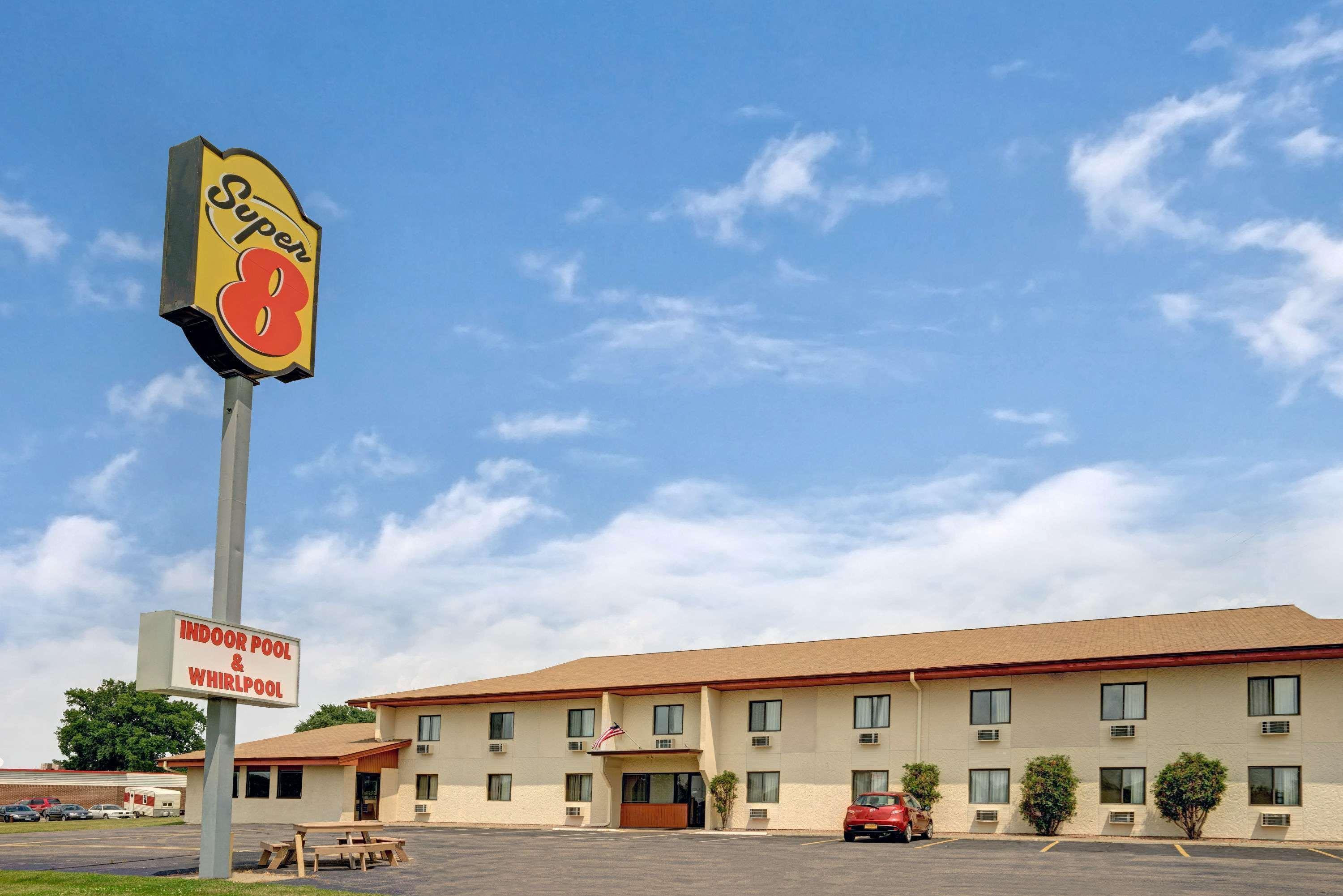 Super 8 By Wyndham Buffalo Dış mekan fotoğraf